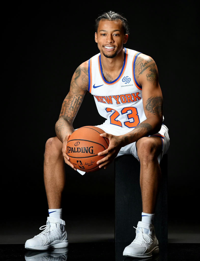 而库杜斯与 而库杜斯与